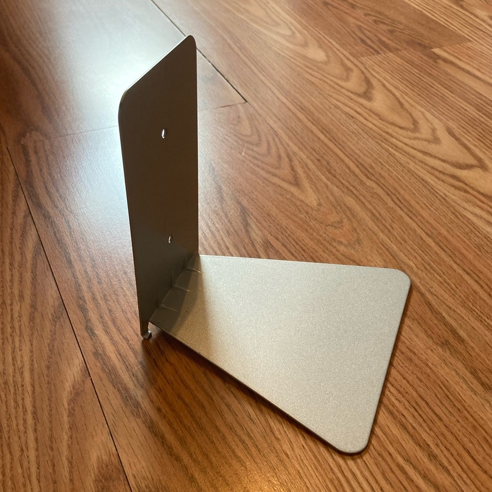 🌴 Umbra invisible book shelf